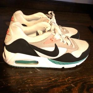 Nike air sneakers size 7